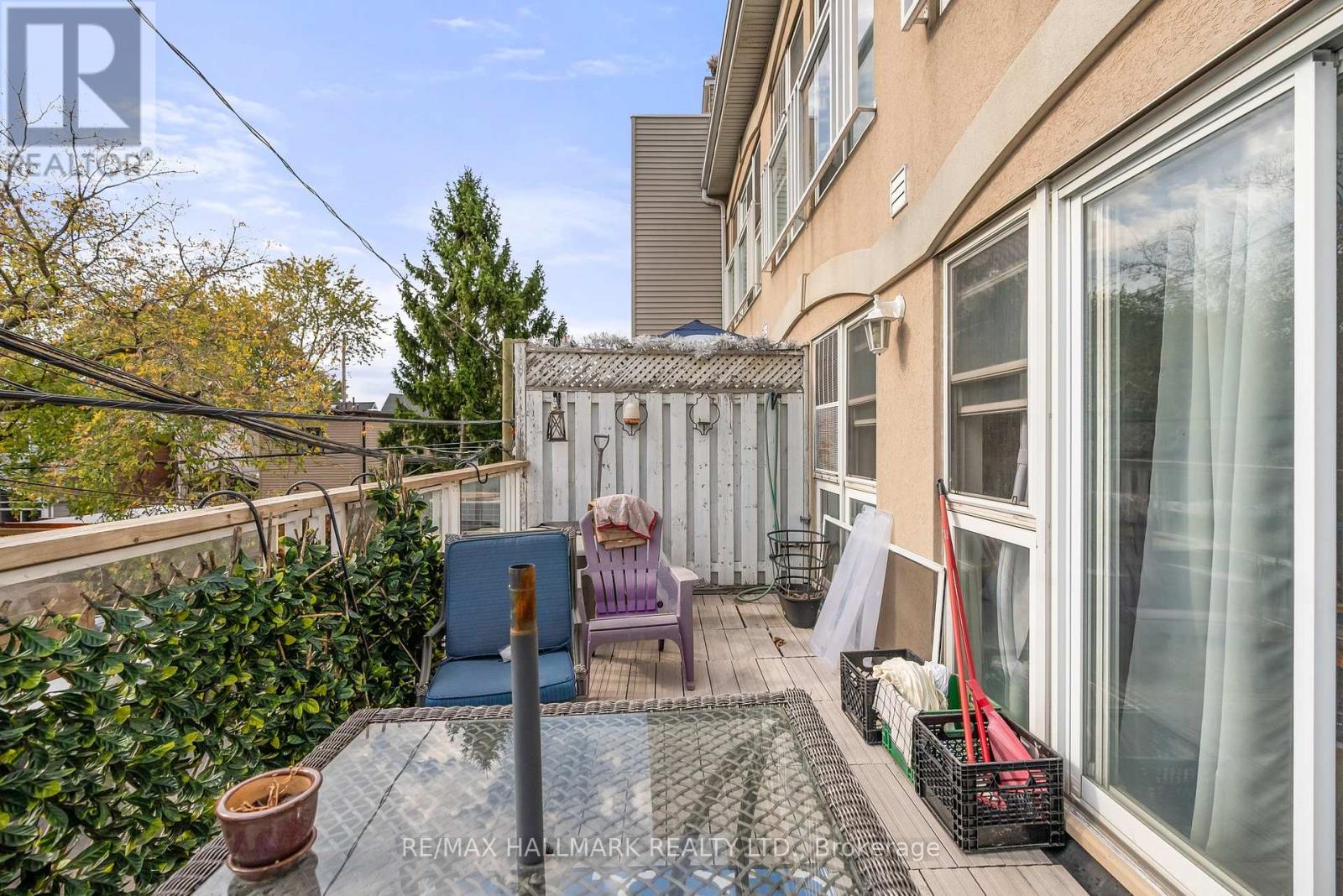 2151 Danforth Avenue Property Photo 11