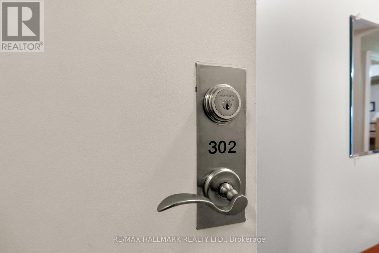 2151 Danforth Avenue Property Photo 17