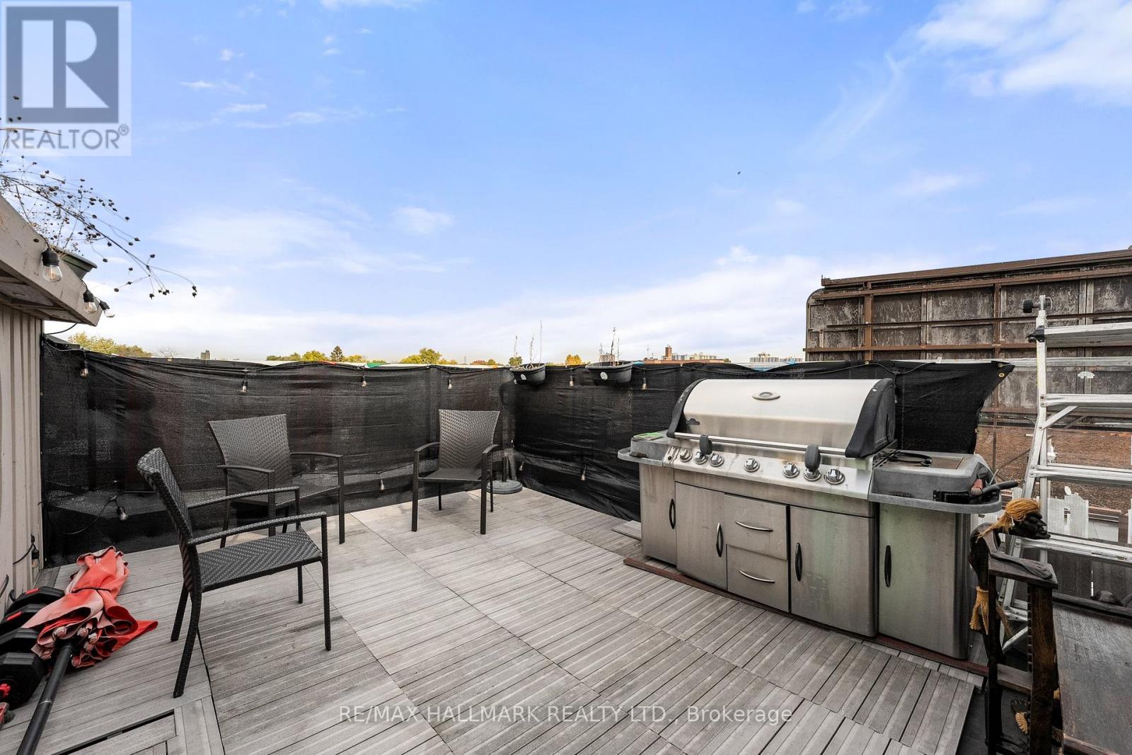 2151 Danforth Avenue Property Photo 35
