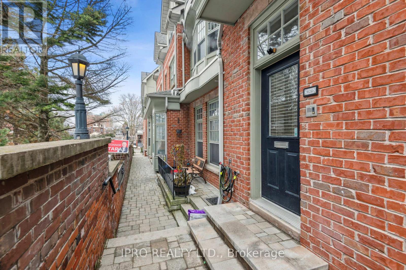 912d Logan Avenue Property Photo 1