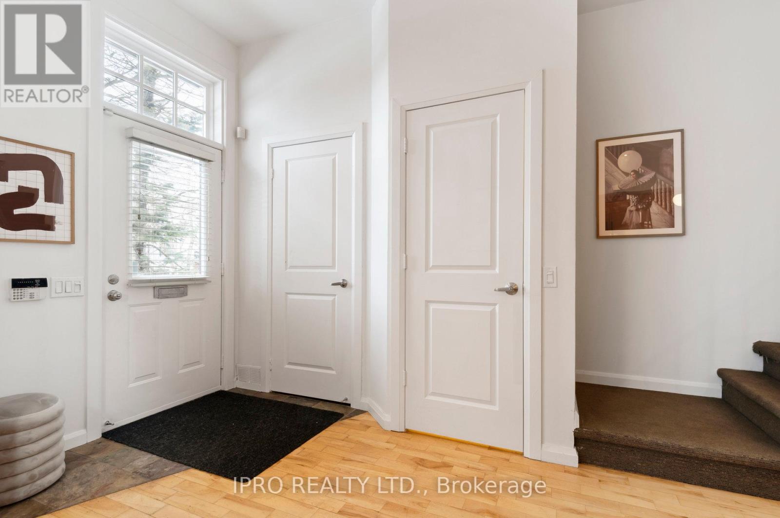 912d Logan Avenue Property Photo 2