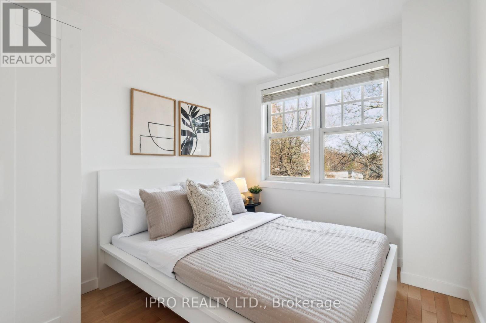 912d Logan Avenue Property Photo 16
