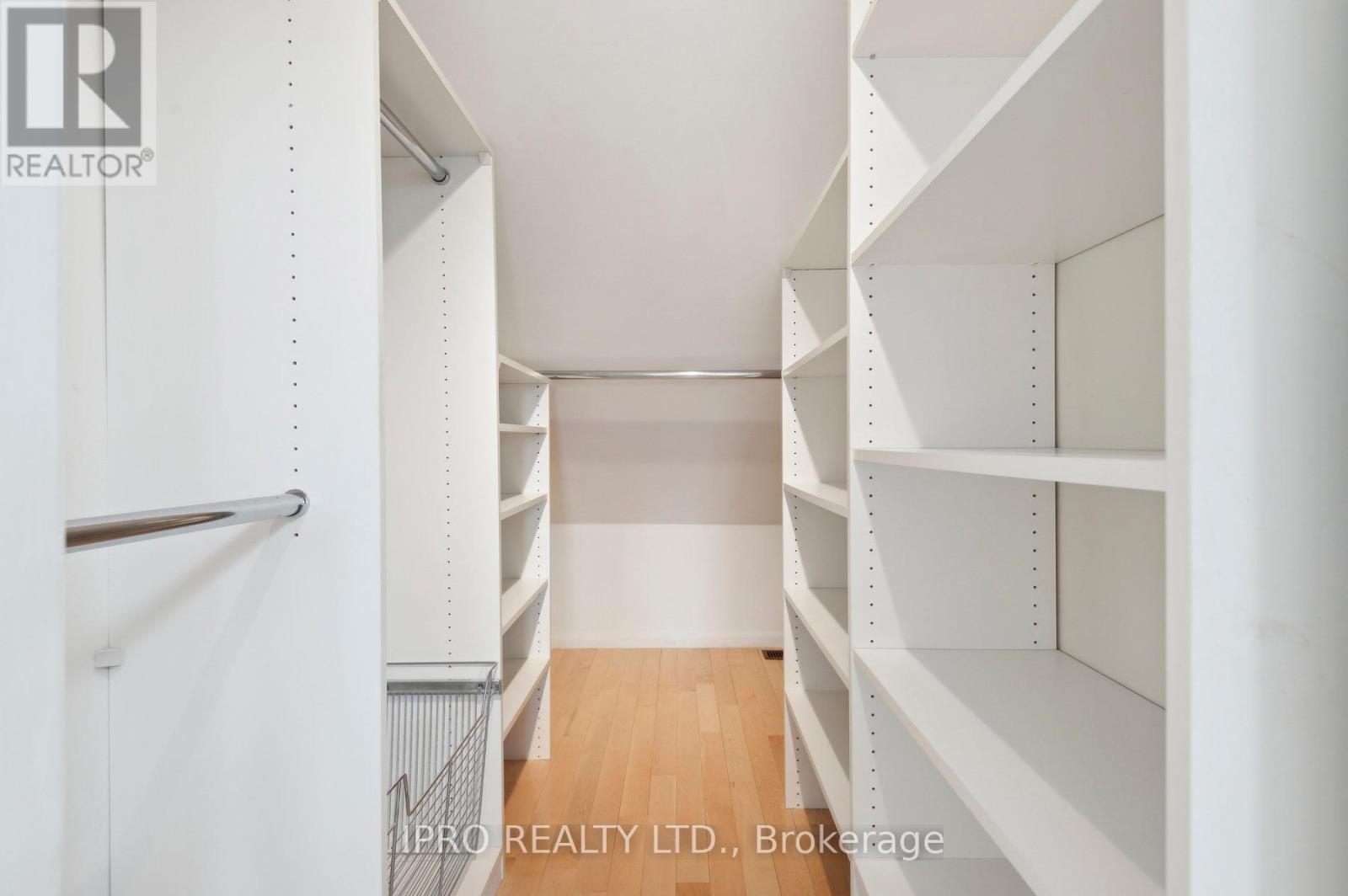 912d Logan Avenue Property Photo 24