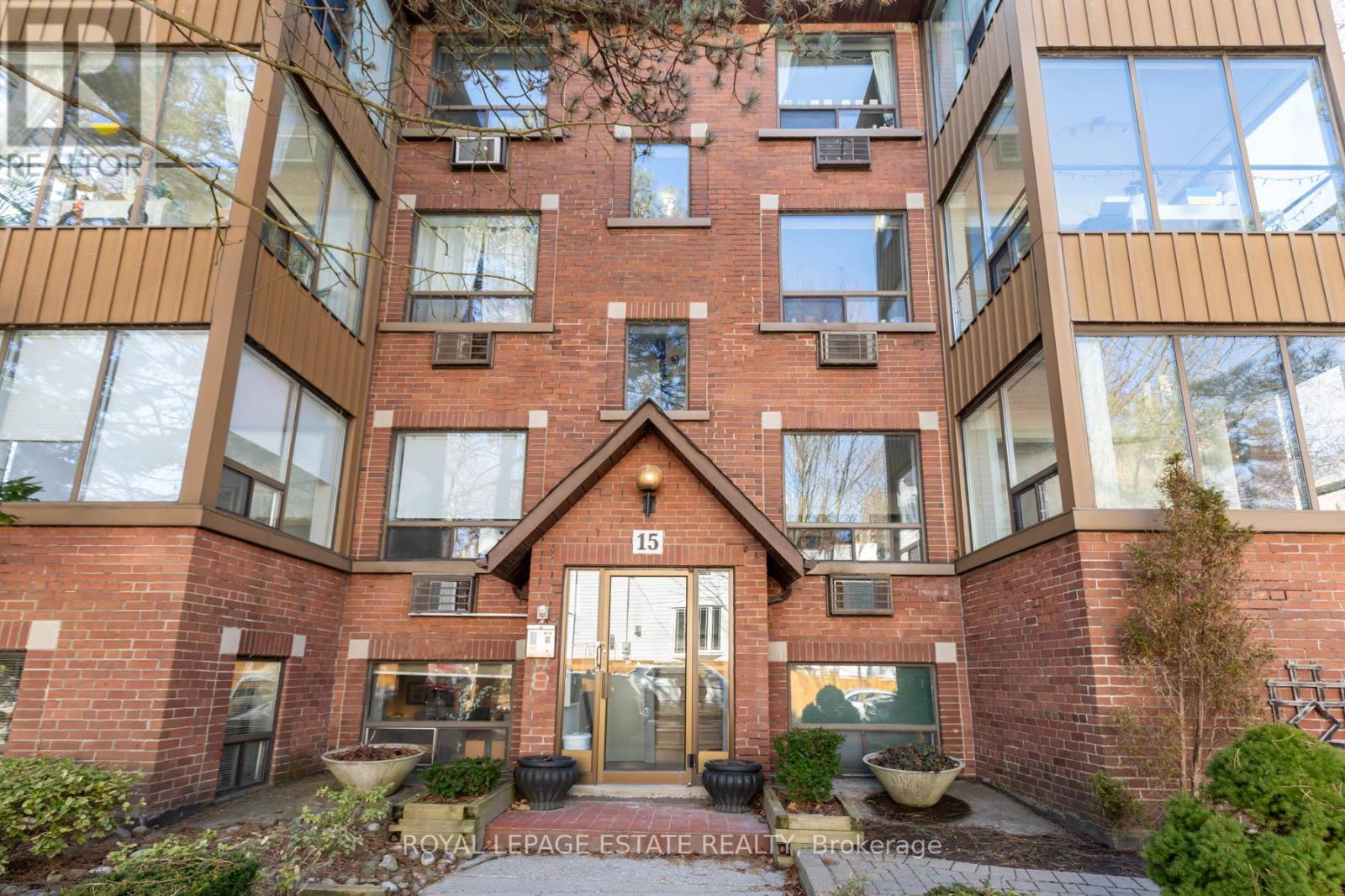 15 Violet Avenue Property Photo 2