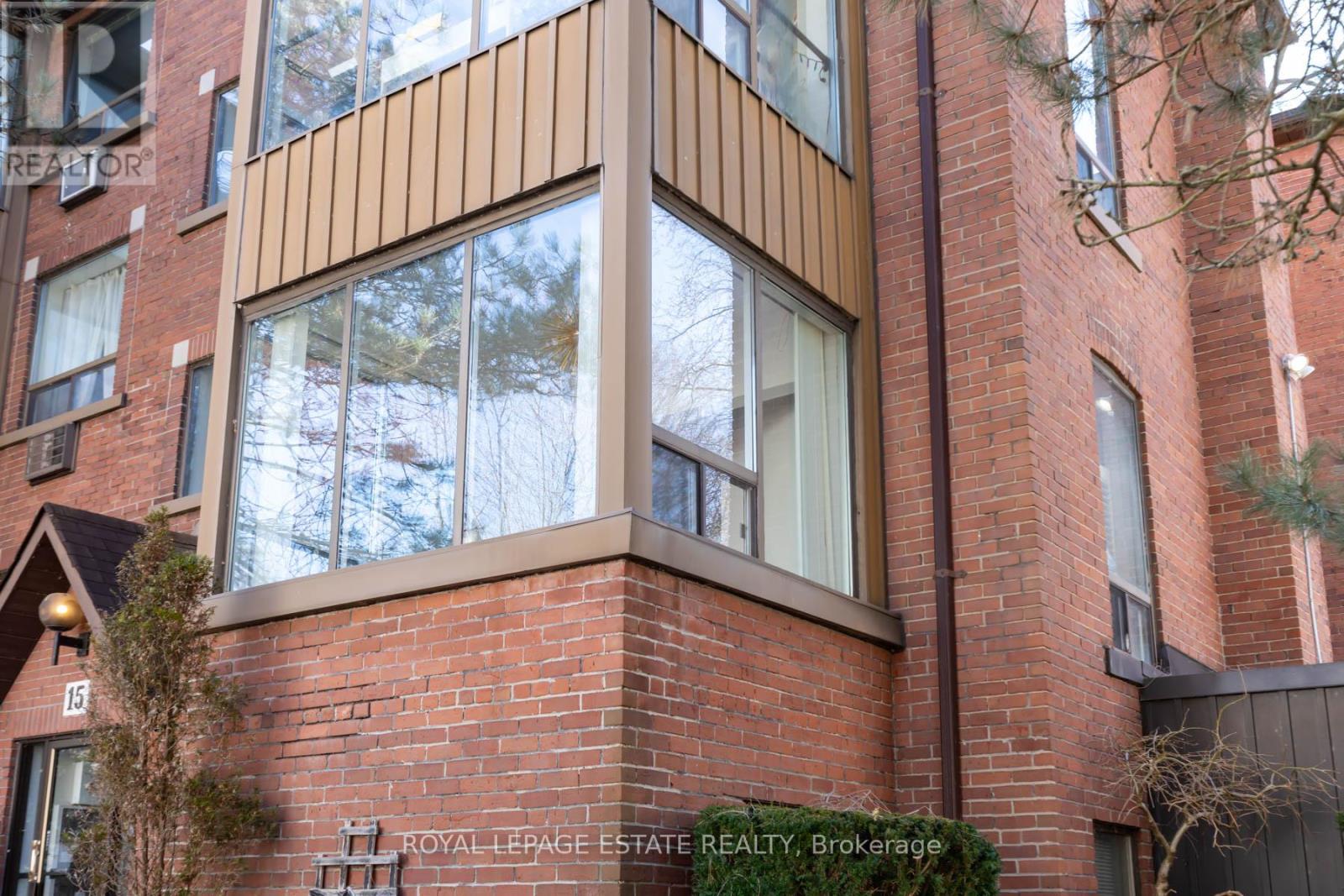 15 Violet Avenue Property Photo 3