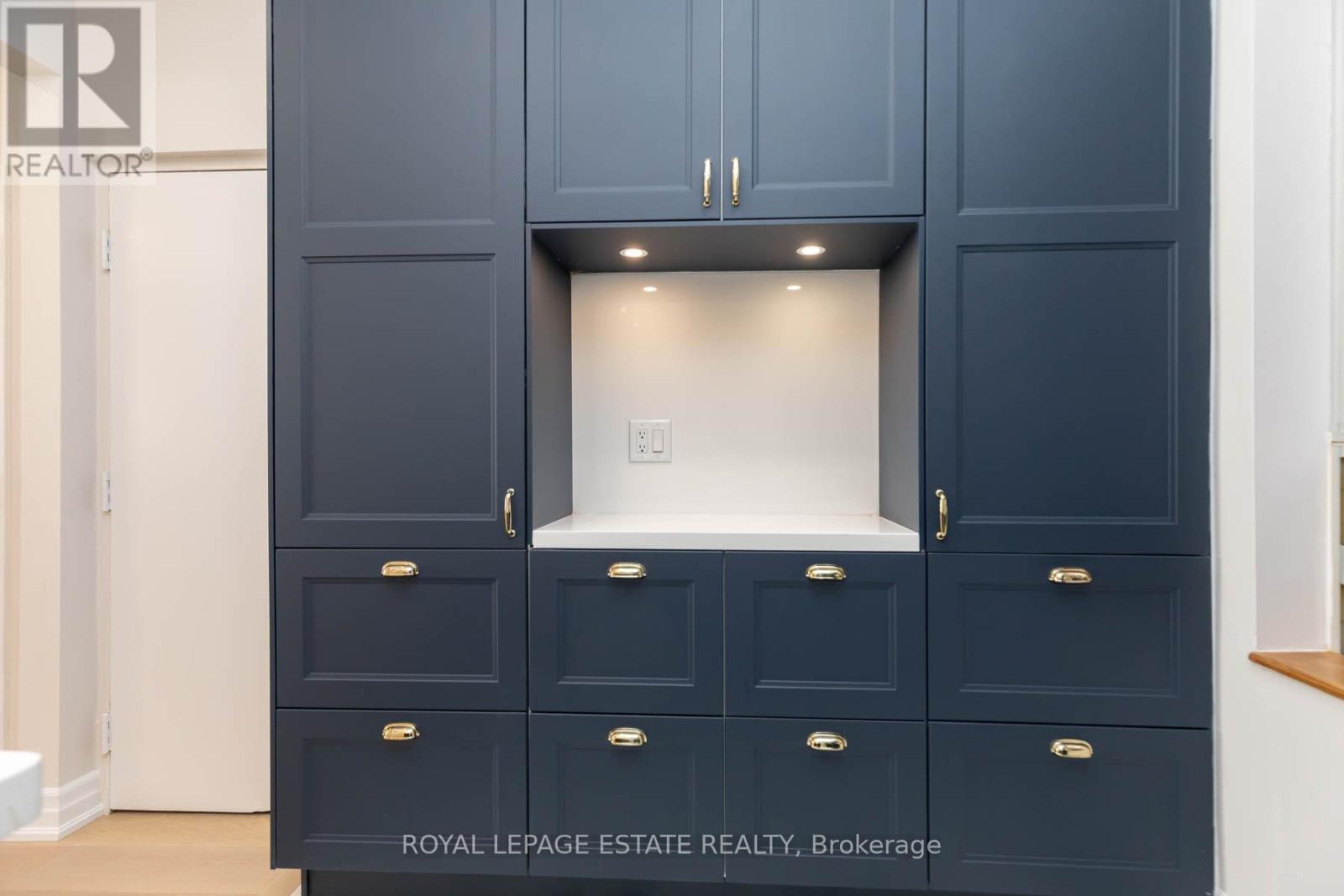 15 Violet Avenue Property Photo 6