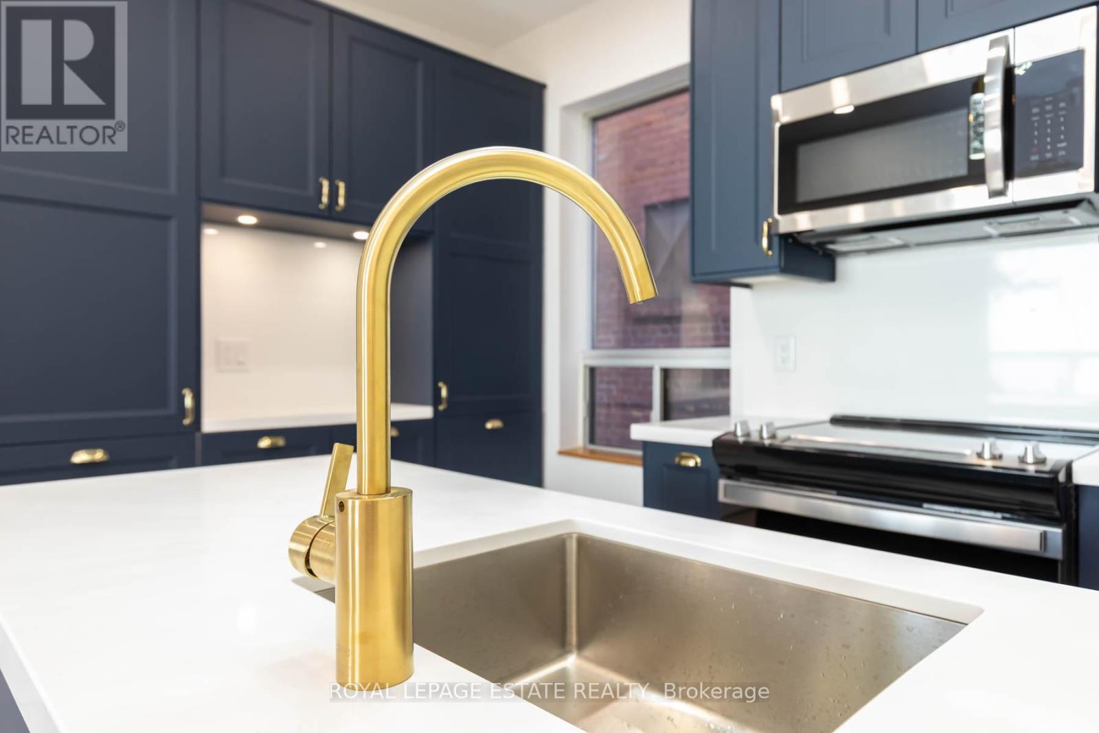 15 Violet Avenue Property Photo 7