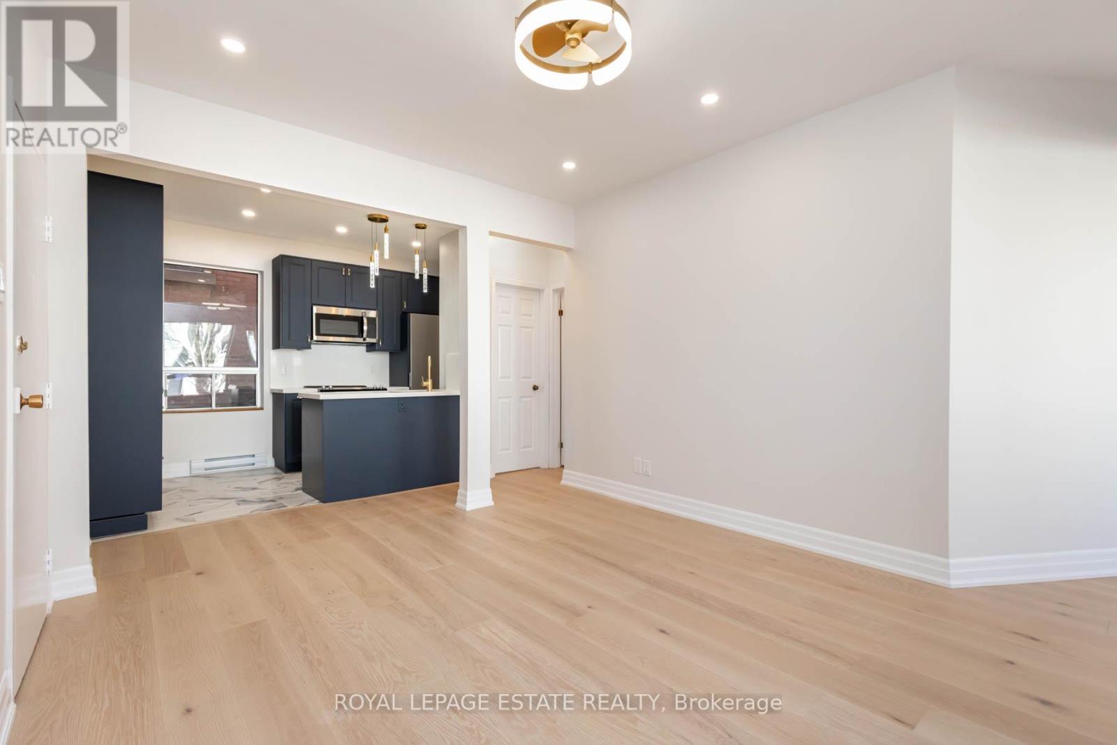 15 Violet Avenue Property Photo 9