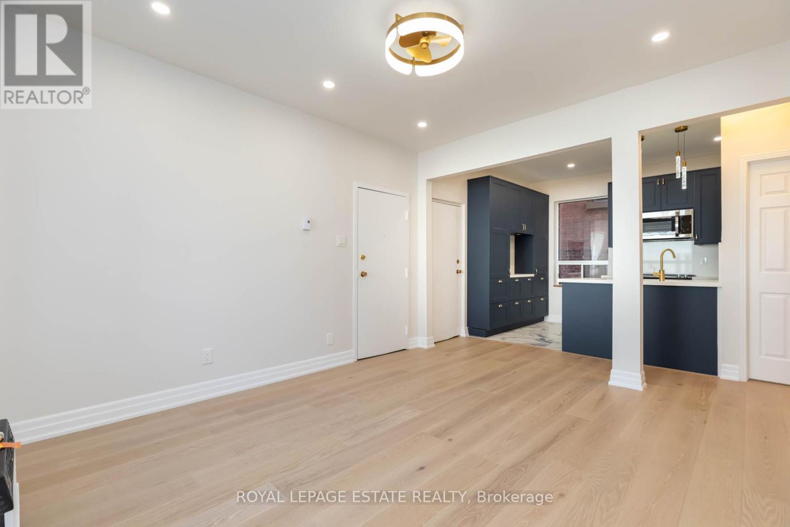 15 Violet Avenue Property Photo 10
