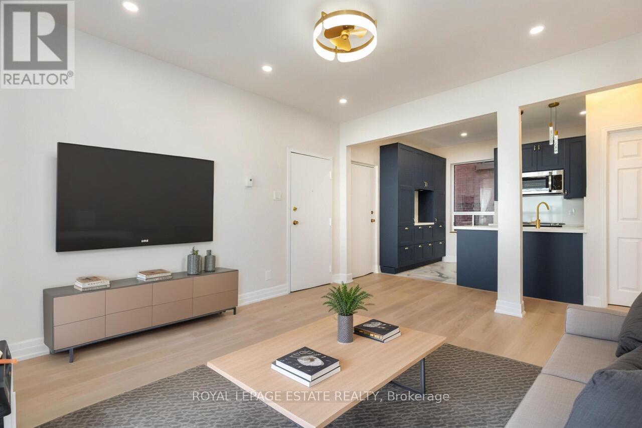 15 Violet Avenue Property Photo 11
