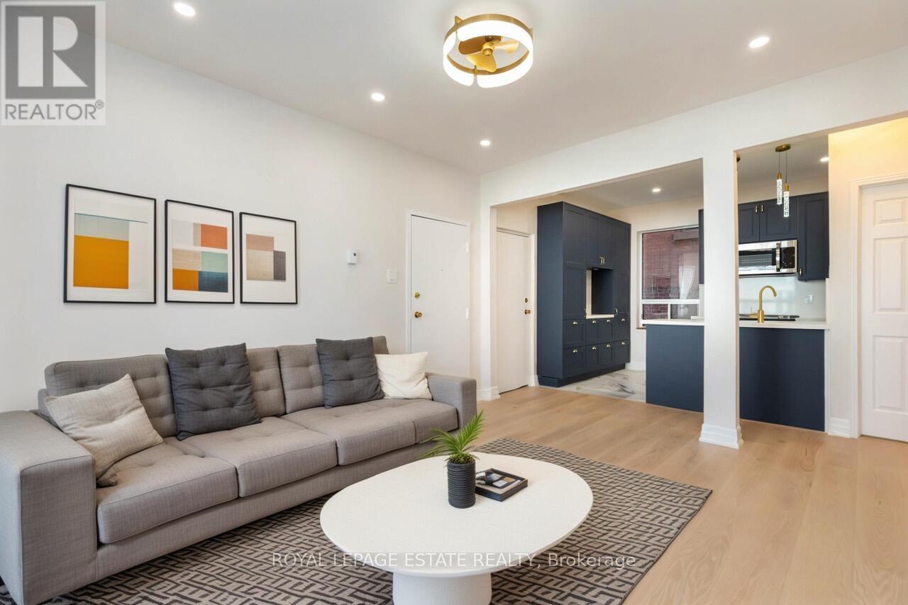 15 Violet Avenue Property Photo 14