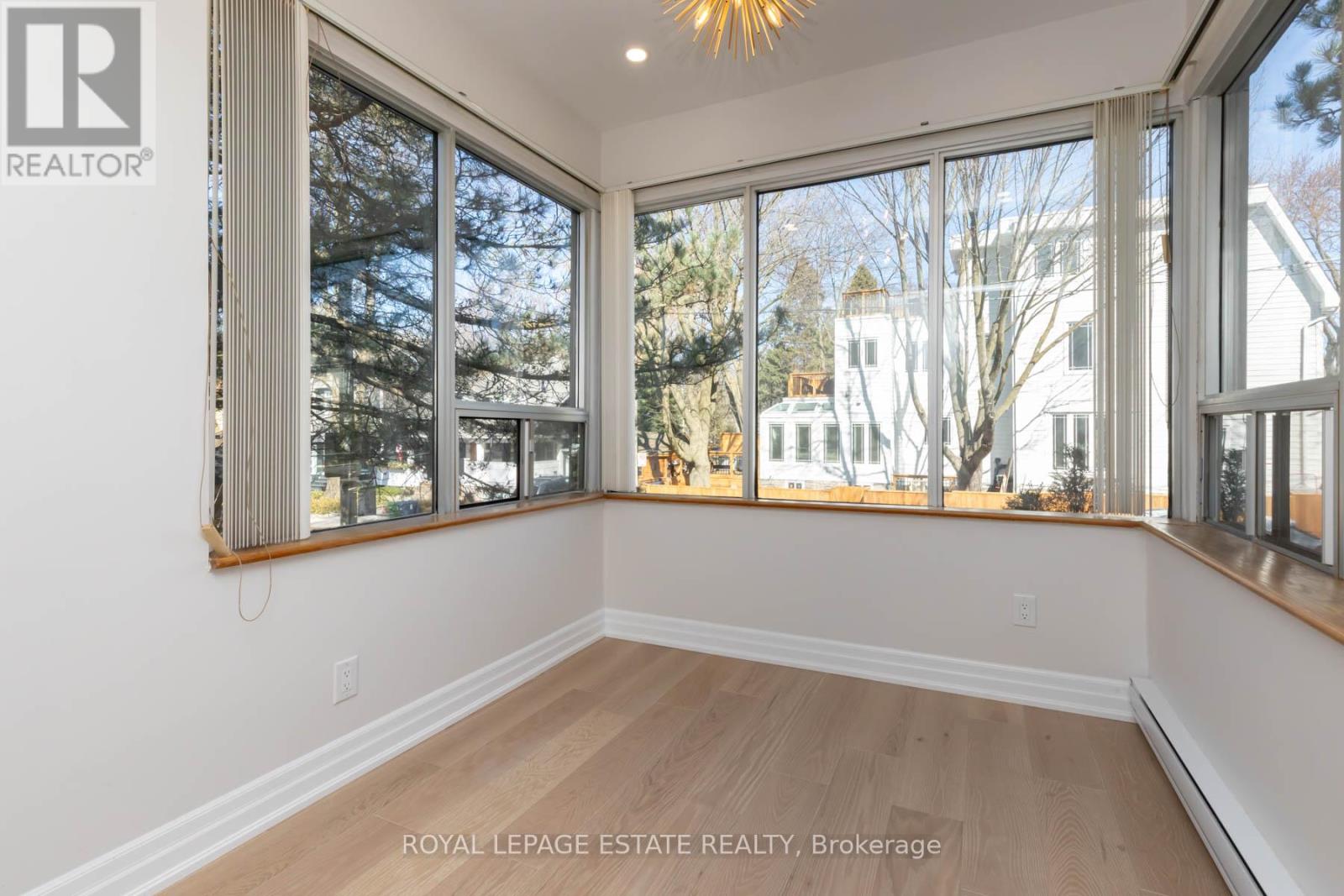 15 Violet Avenue Property Photo 15