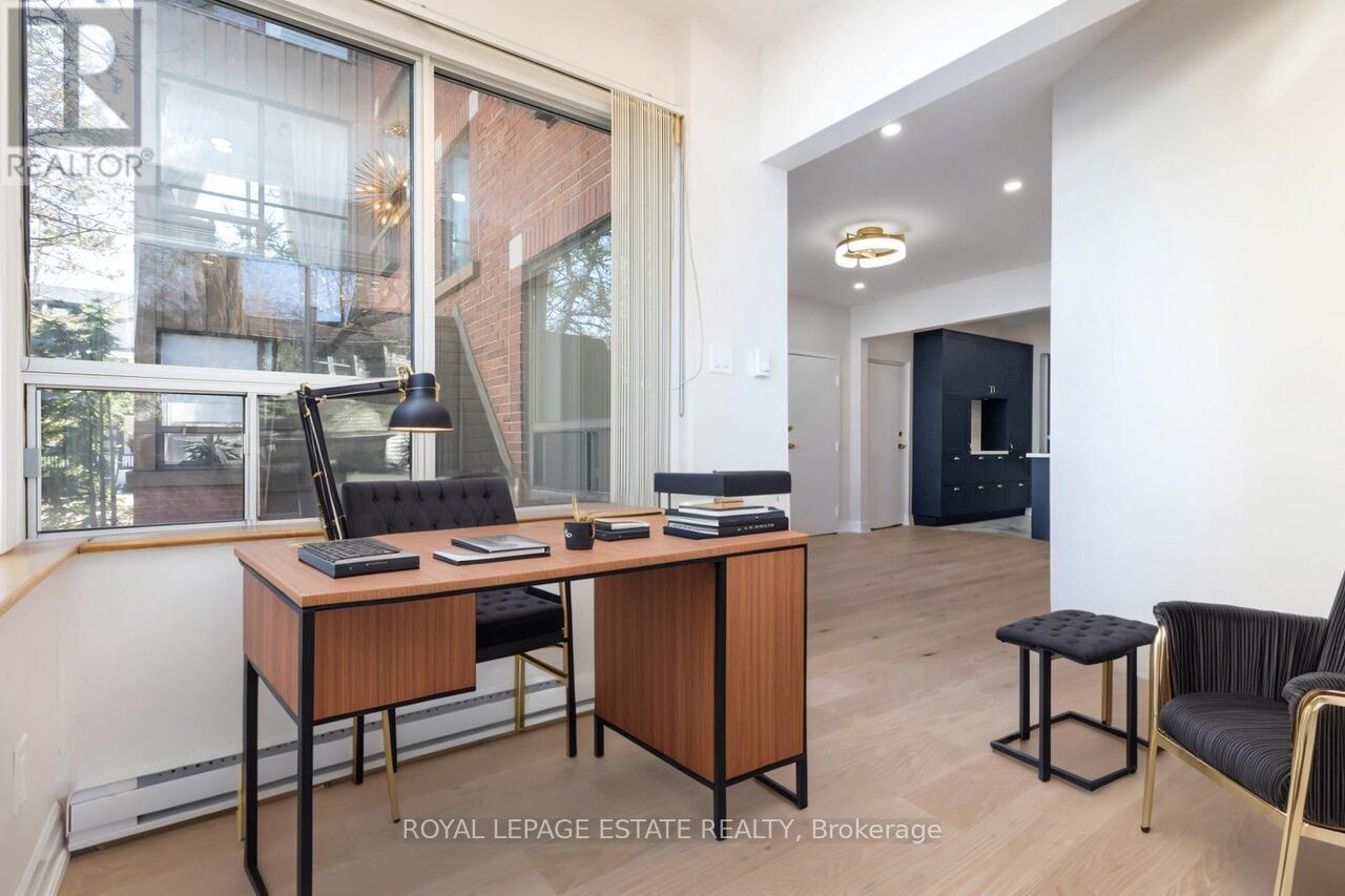 15 Violet Avenue Property Photo 16
