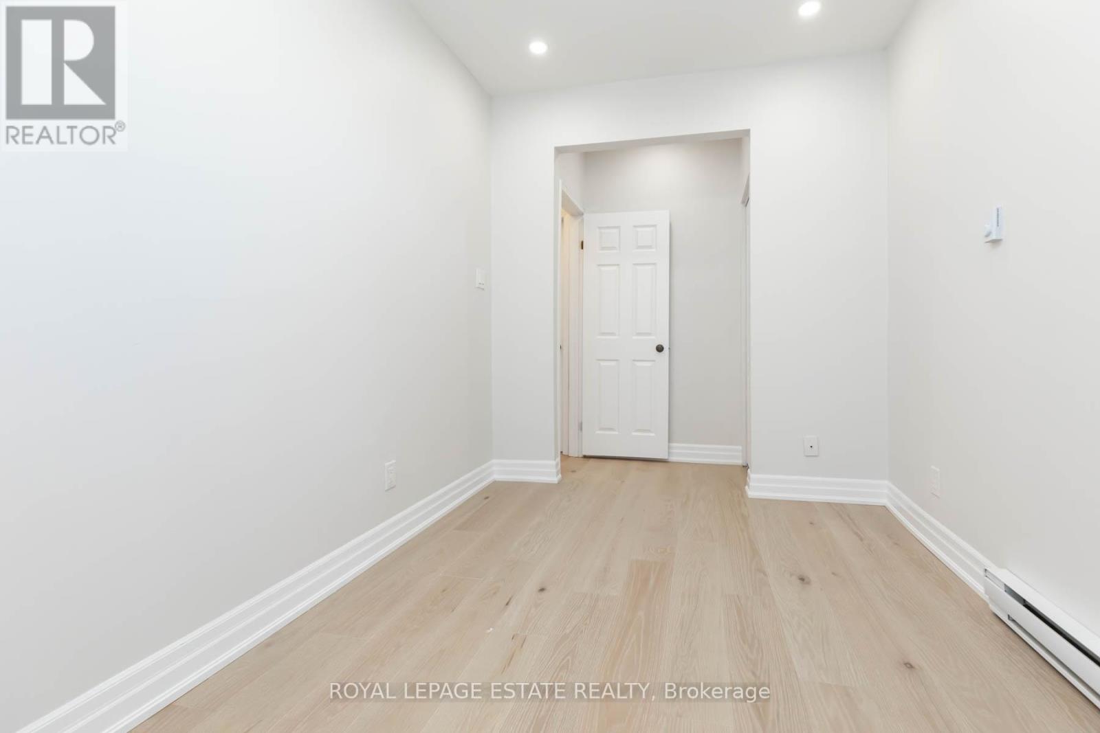 15 Violet Avenue Property Photo 22
