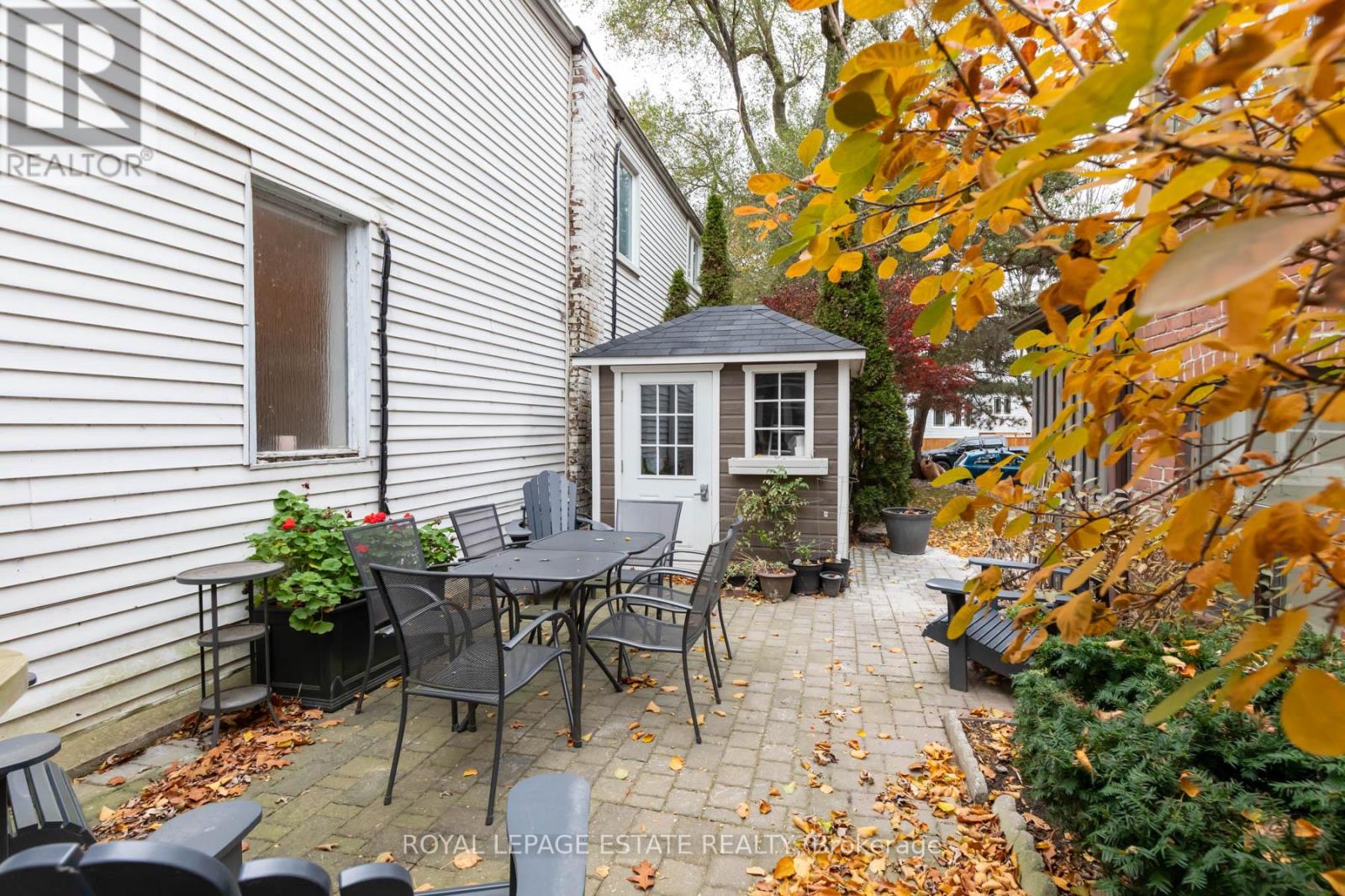 15 Violet Avenue Property Photo 24