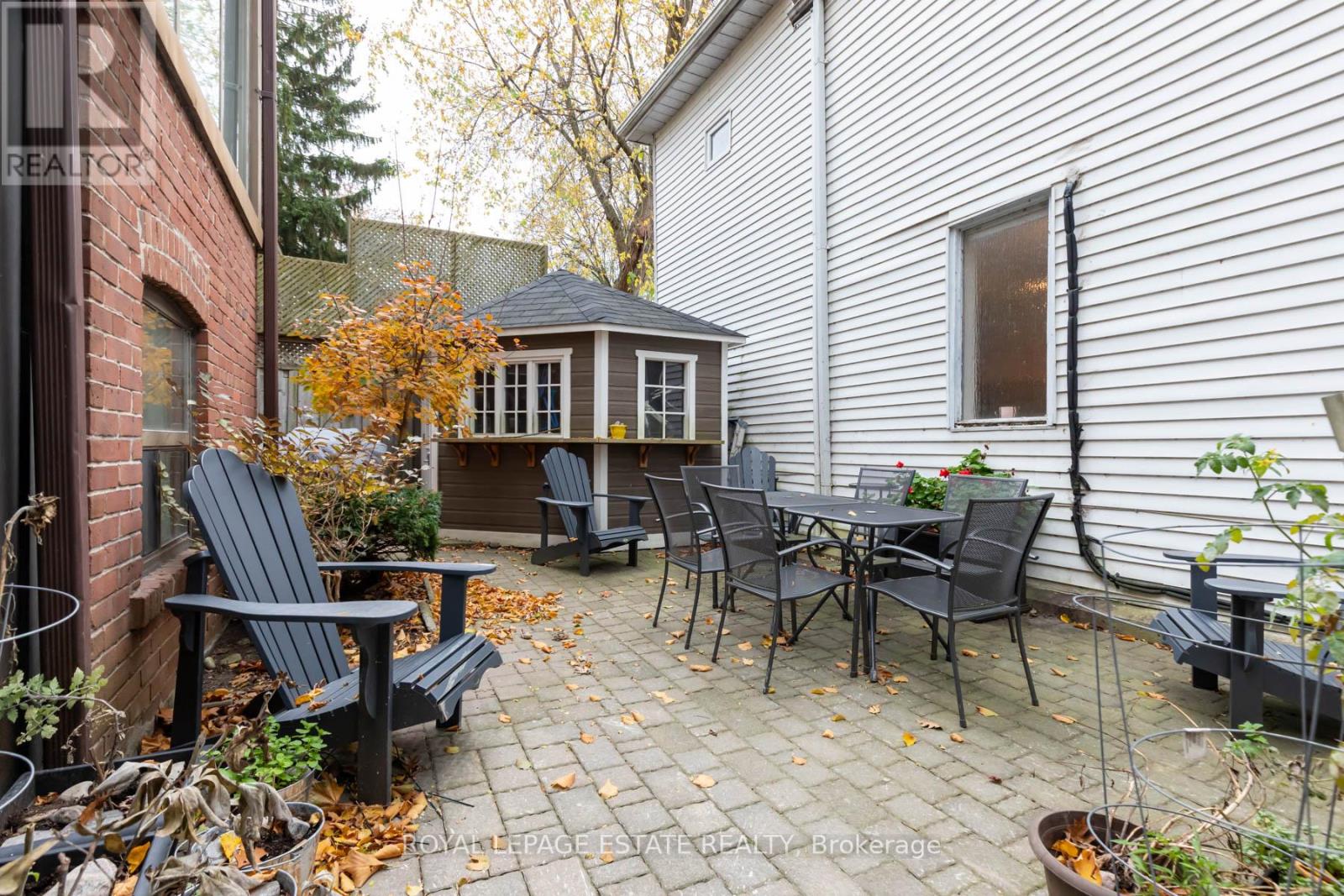 15 Violet Avenue Property Photo 25