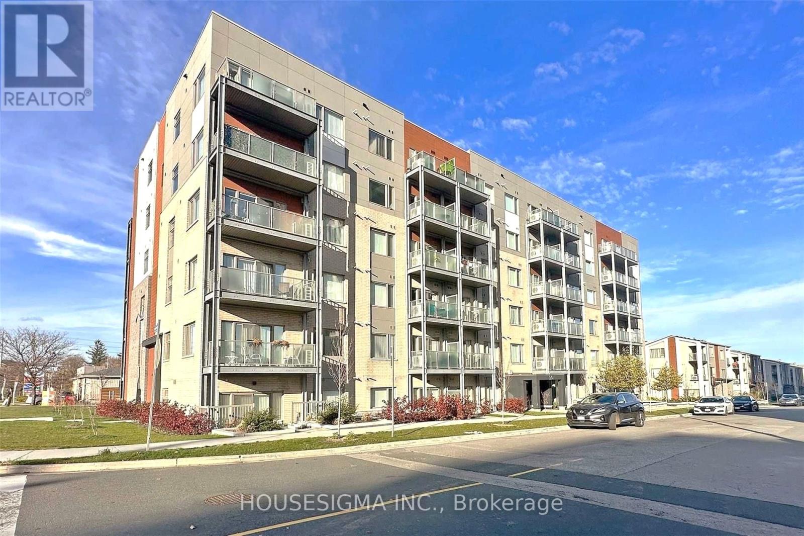 613 - 20 Orchid Place Drive Property Photo 1