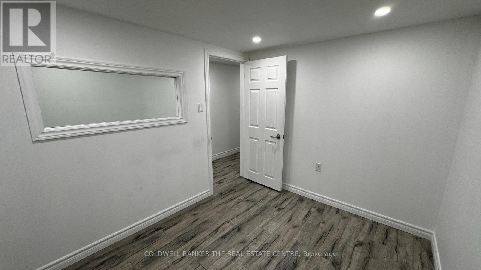 Room 3 - 4508 Kingston Road Property Photo 4