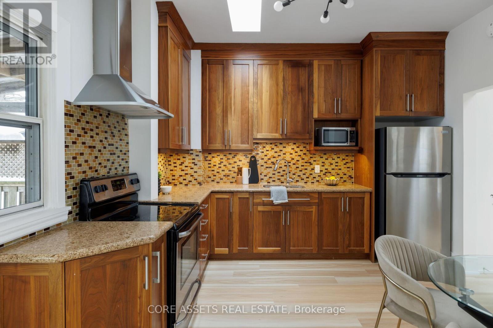 332 Woodfield Road Property Photo 11