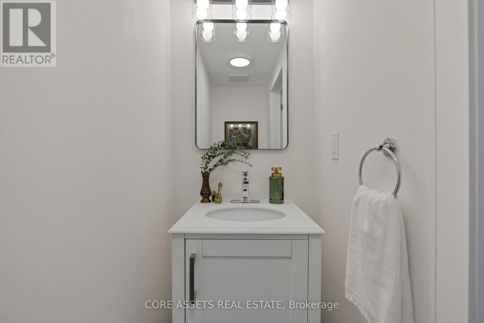 332 Woodfield Road Property Photo 12