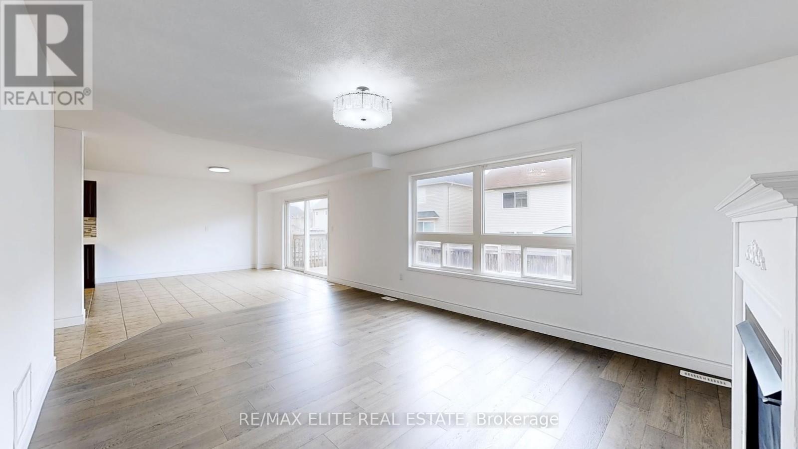 558 Oldman Road Property Photo 7