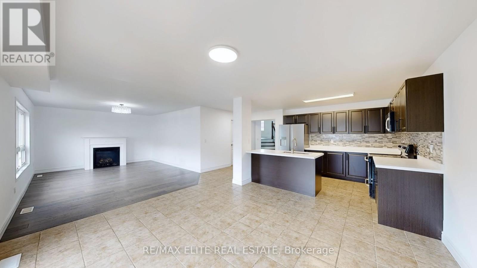 558 Oldman Road Property Photo 9