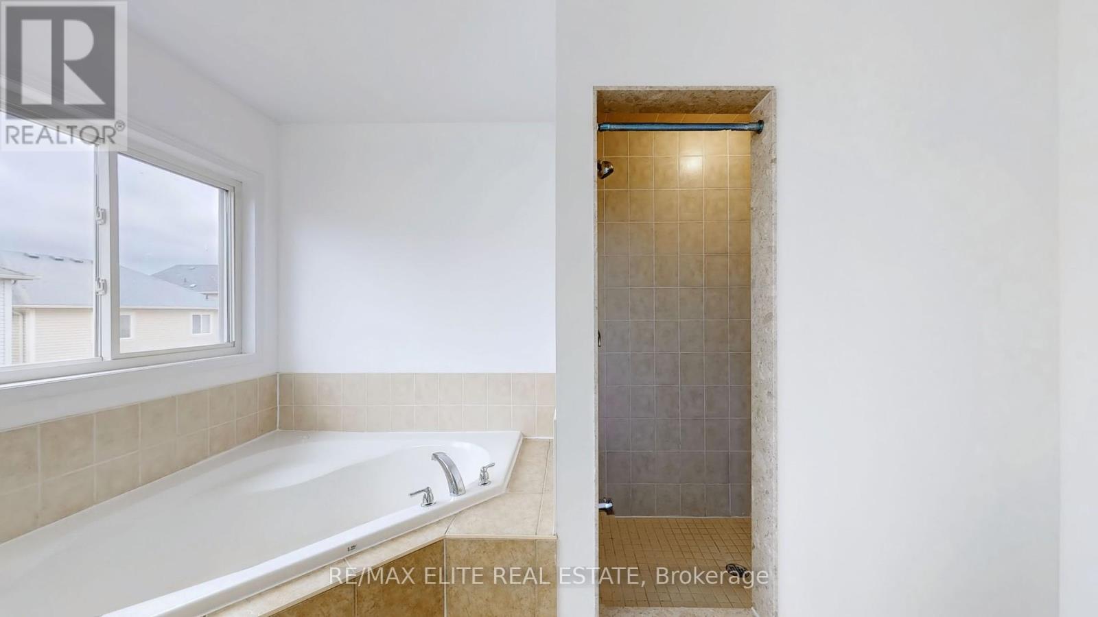 558 Oldman Road Property Photo 24