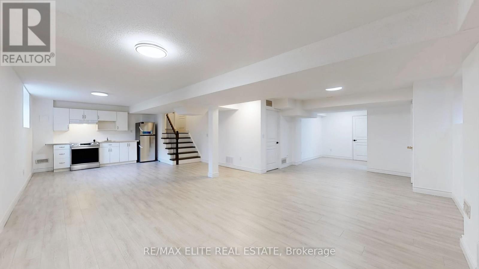 558 Oldman Road Property Photo 32