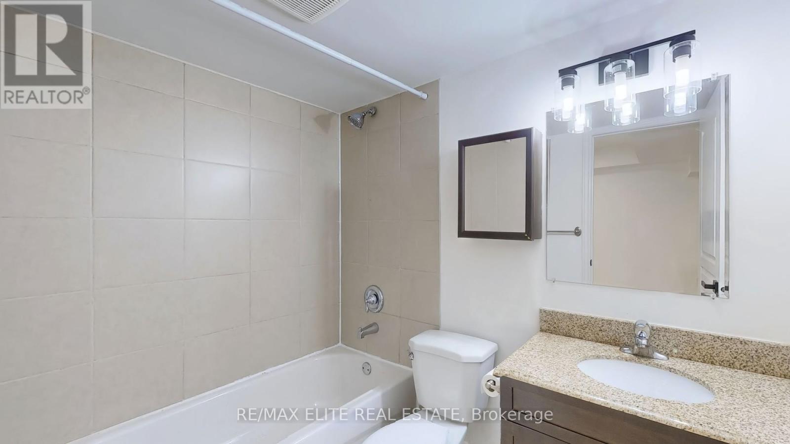 558 Oldman Road Property Photo 34