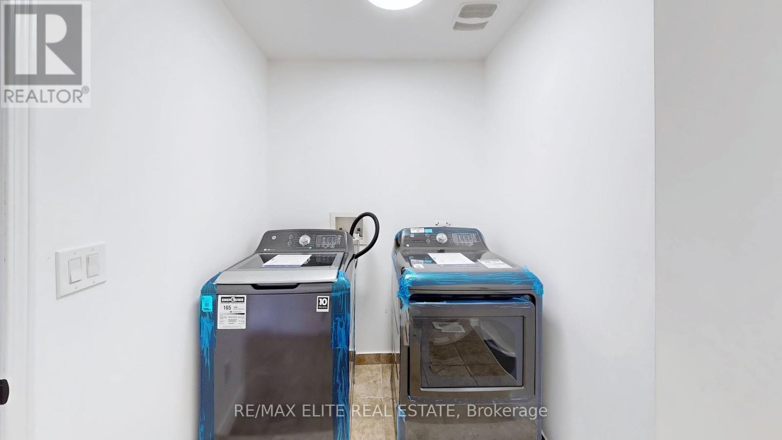 558 Oldman Road Property Photo 35