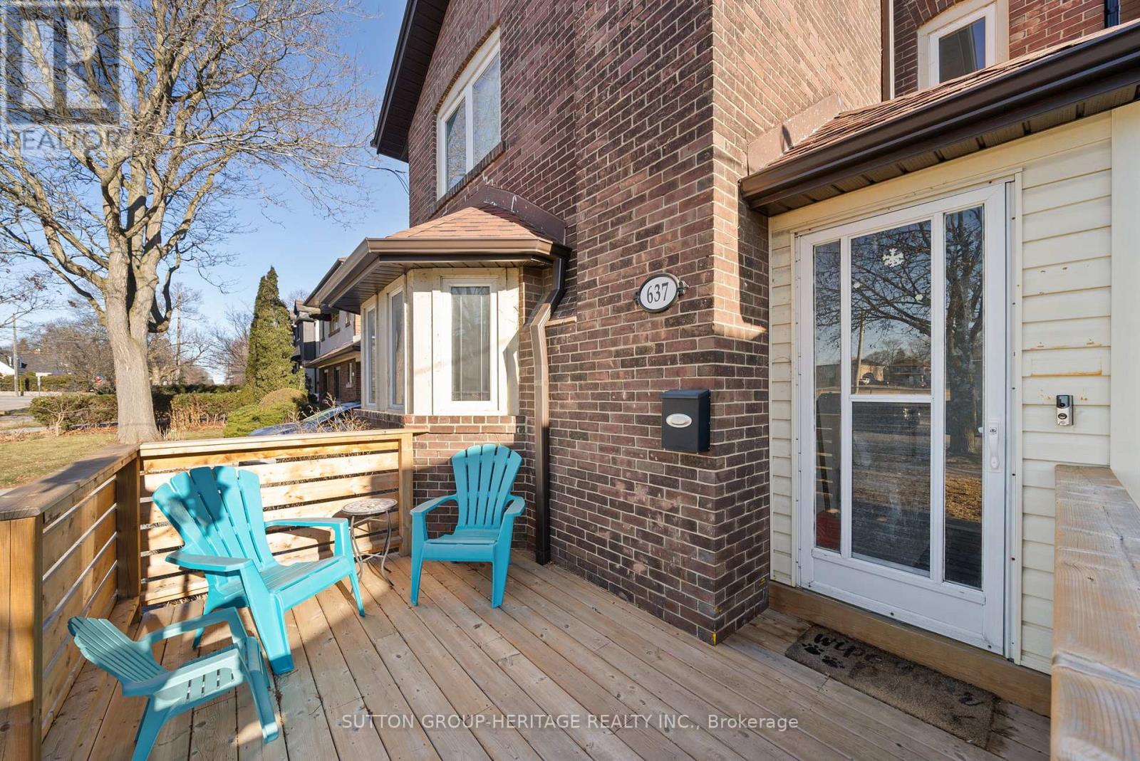 637 Masson Street Property Photo 4
