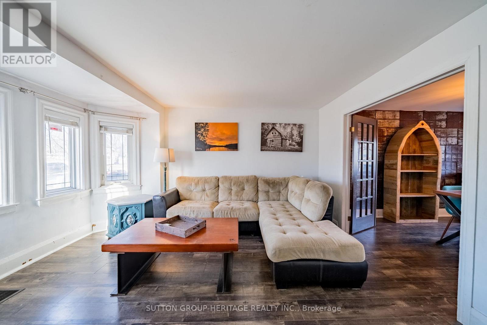 637 Masson Street Property Photo 10
