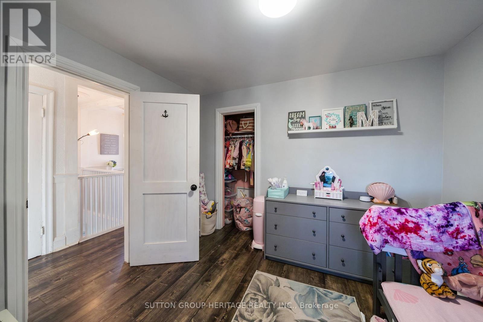 637 Masson Street Property Photo 28