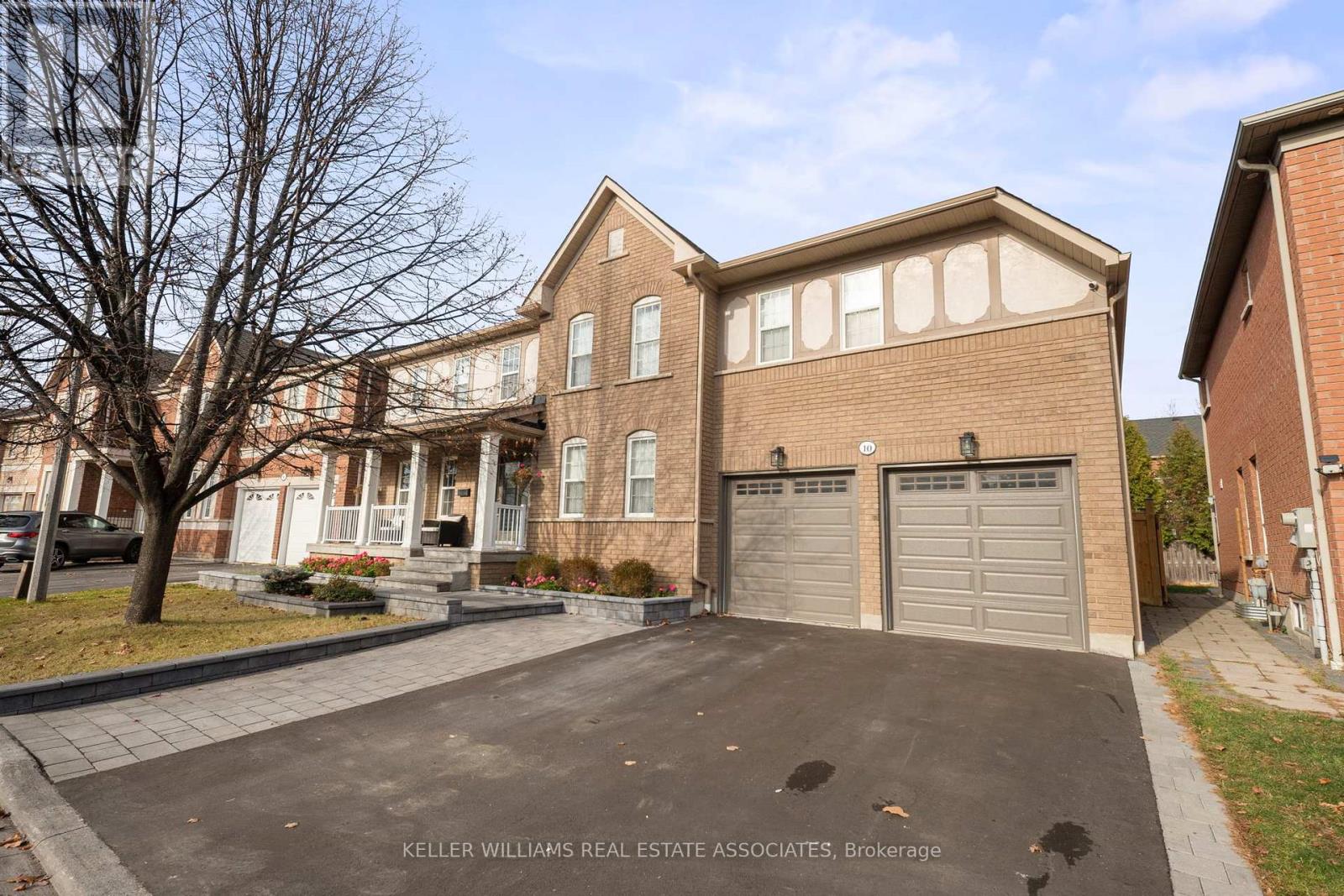 10 Westacott Crescent Property Photo 1