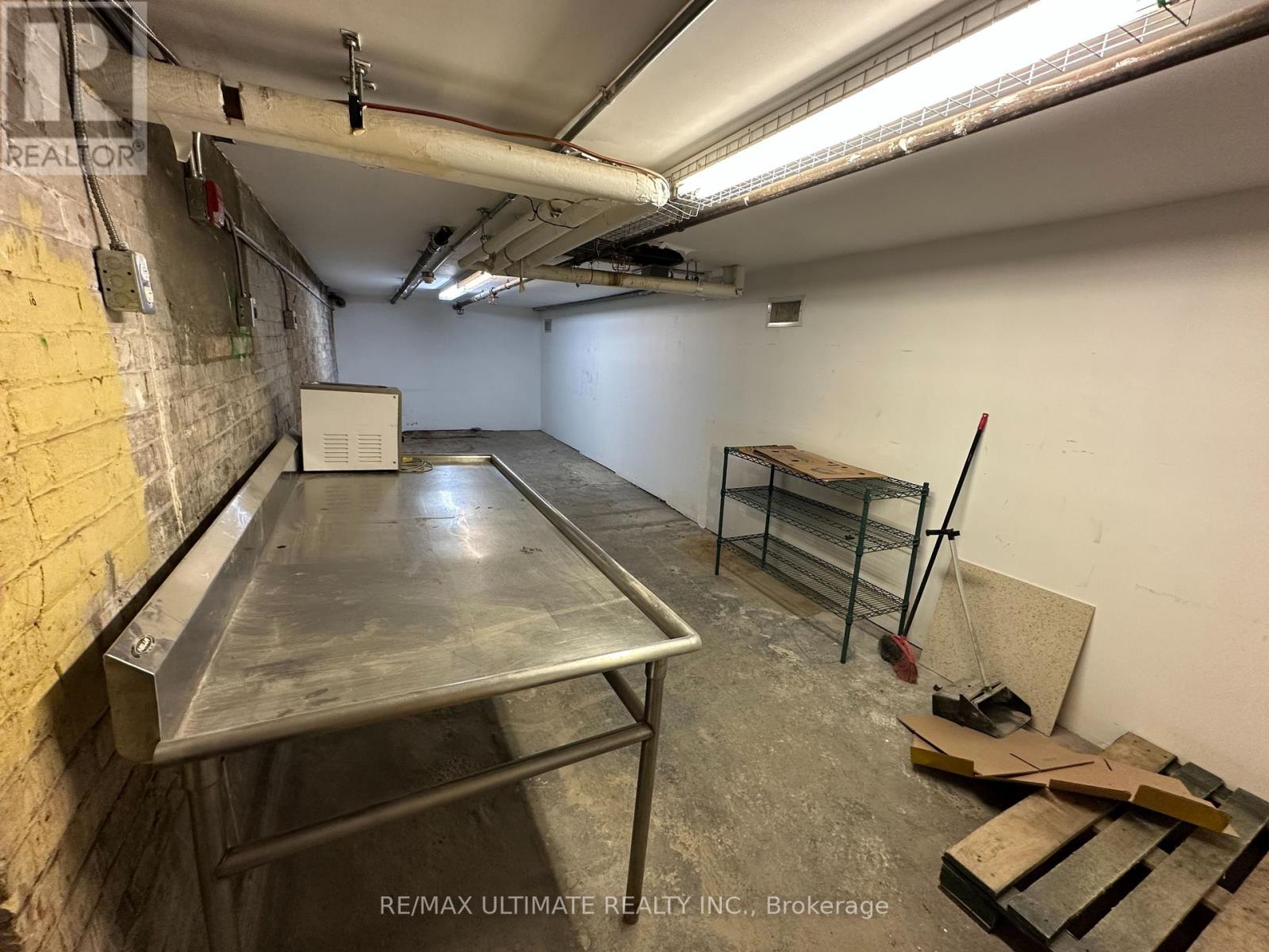 1501 Gerrard Street E Property Photo 22