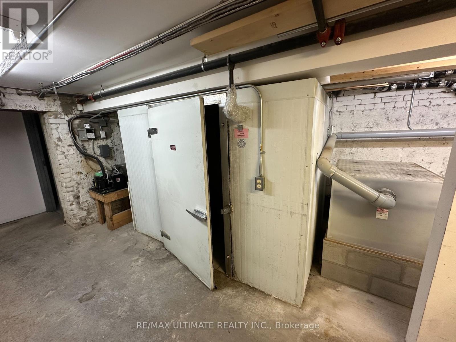 1501 Gerrard Street E Property Photo 23