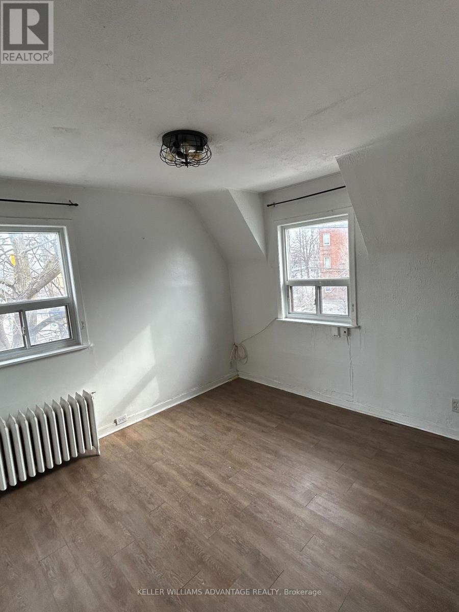 3 - 1443 Kingston Road Property Photo 2