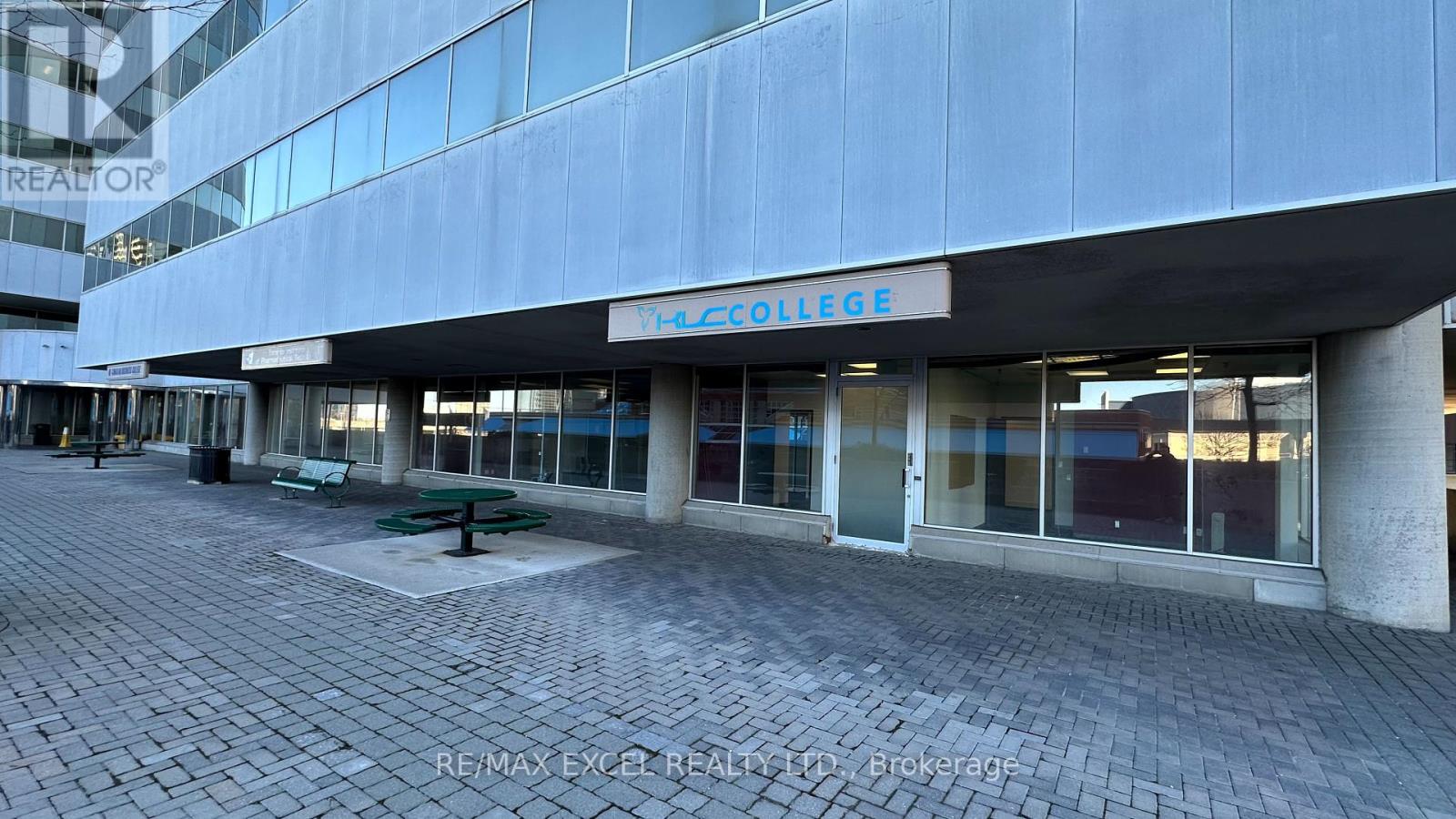 105a - 55 Town Centre Court Property Photo 2