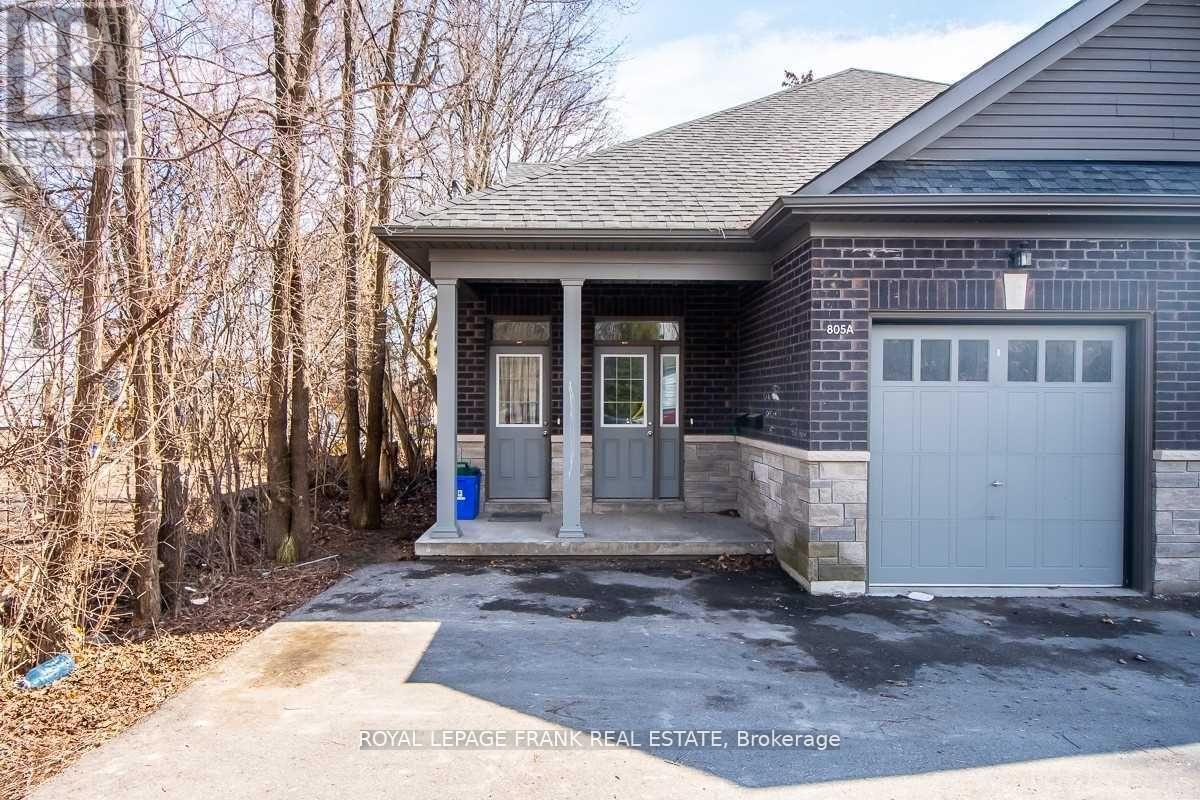 805A DUNDAS STREET W Property Photo 1