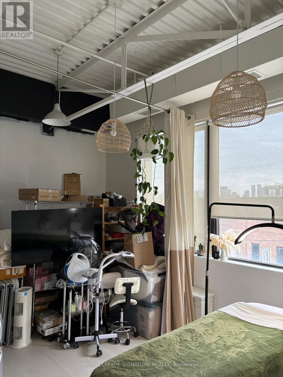 303 - 349 Carlaw Avenue Property Photo 18