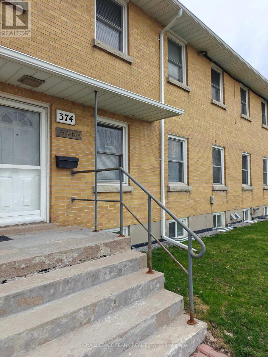 #2 - 374 CENTRAL PARK BOULEVARD S Property Photo 1