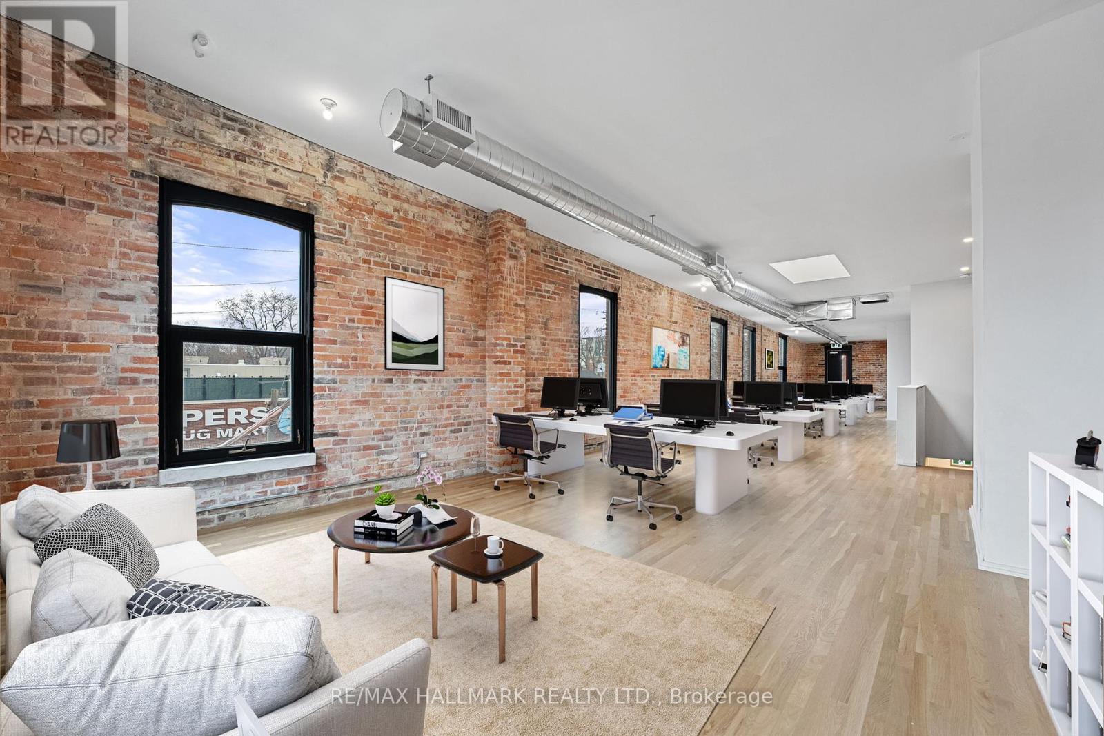300 - 972 Queen Street E Property Photo 2