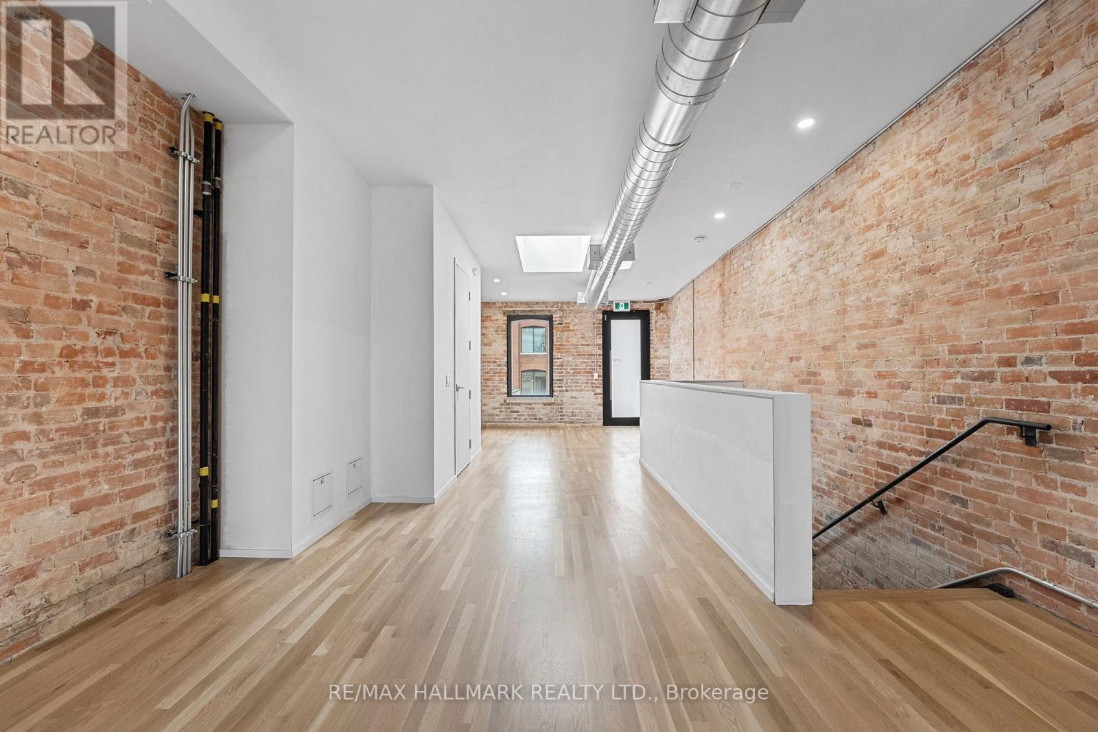 300 - 974 Queen Street E Property Photo 5