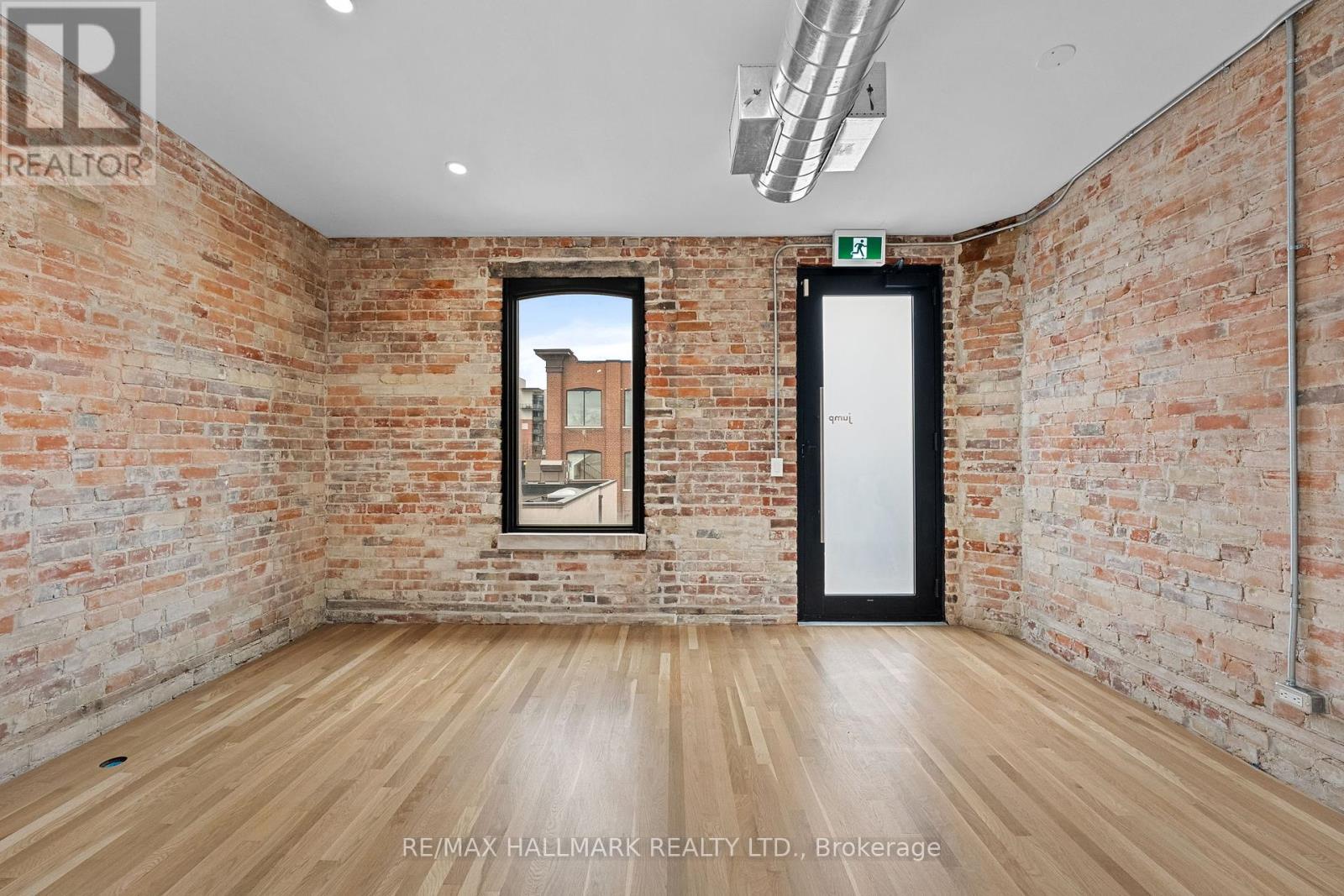 300 - 974 Queen Street E Property Photo 6