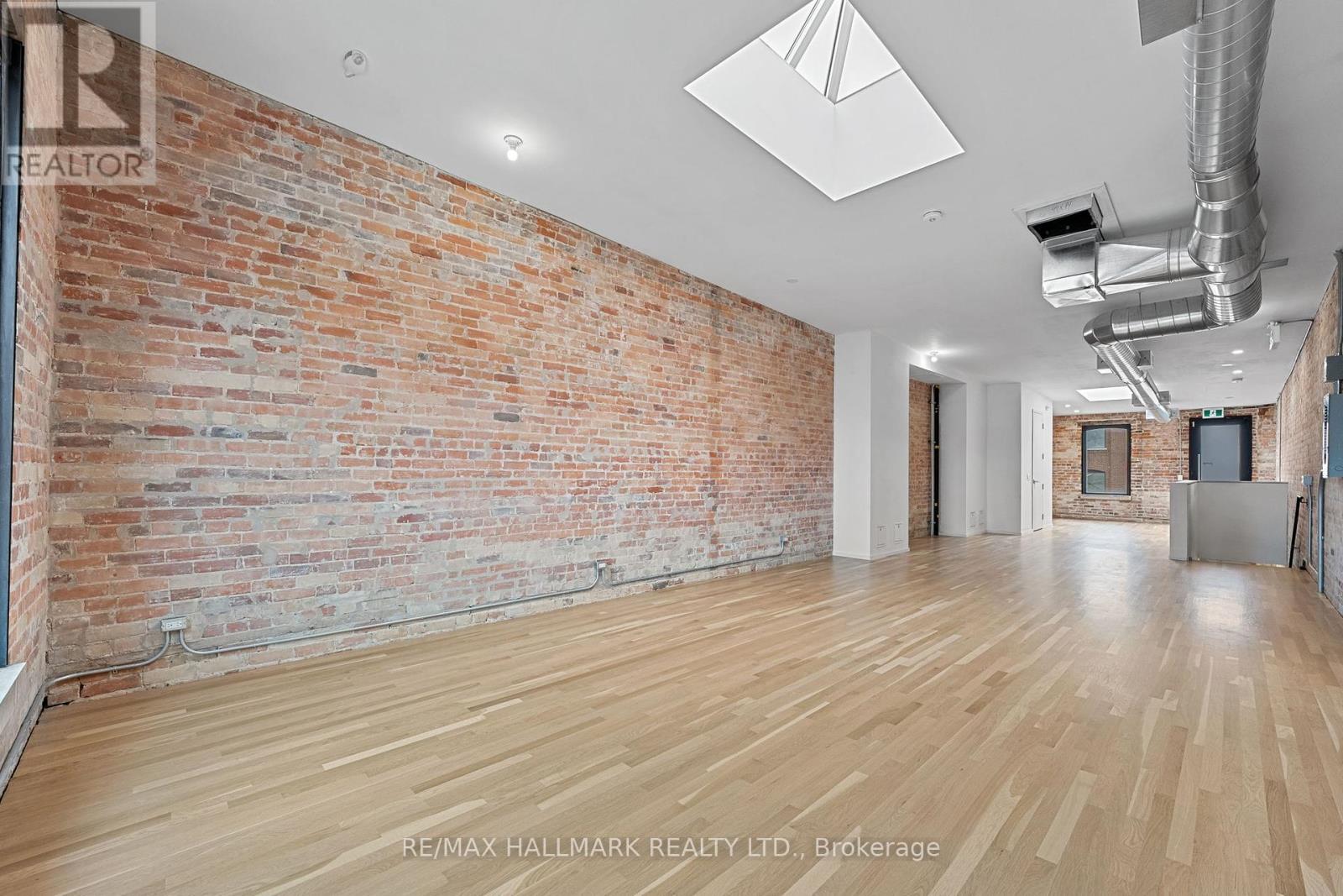 300 - 974 Queen Street E Property Photo 10
