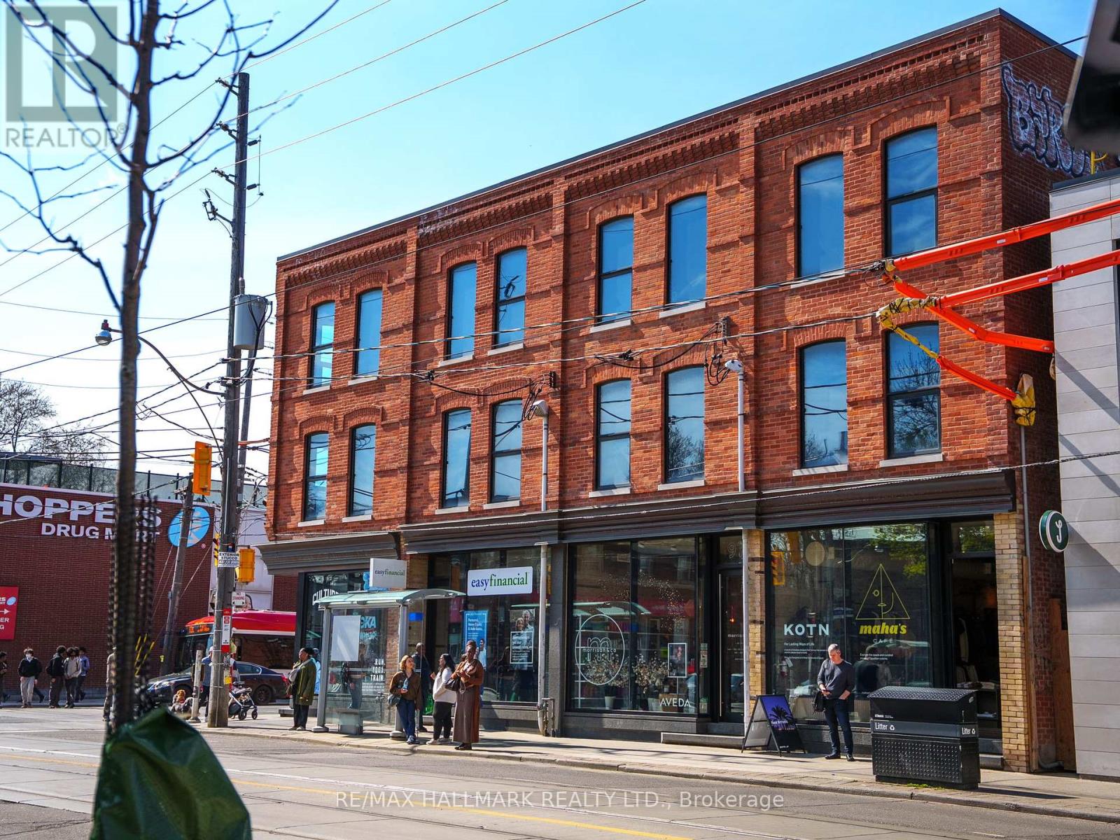 300 - 974 Queen Street E Property Photo 13