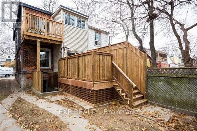 Upper - 122 Parkmount Road Property Photo 2