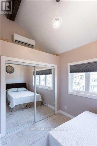Upper - 122 Parkmount Road Property Photo 3