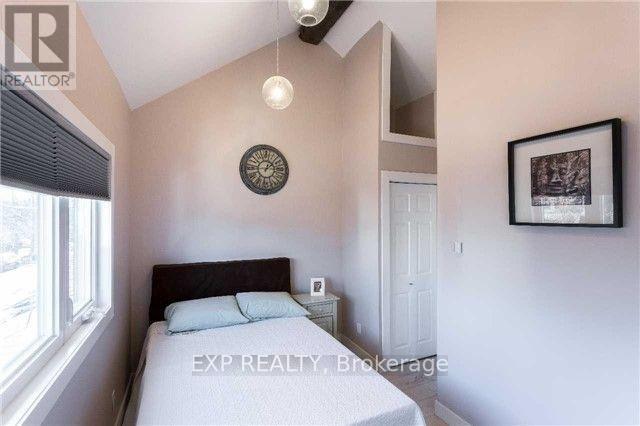 Upper - 122 Parkmount Road Property Photo 17