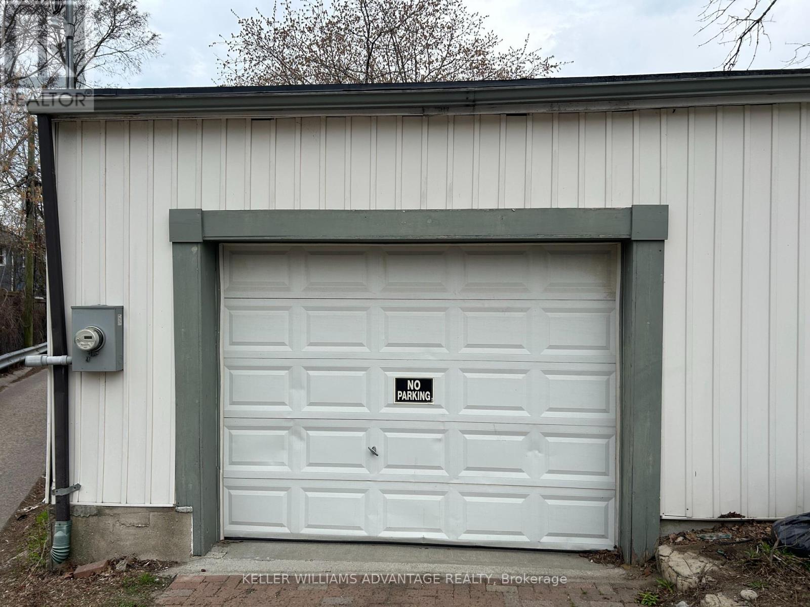 GARAGE - 1443 KINGSTON ROAD Property Photo 1